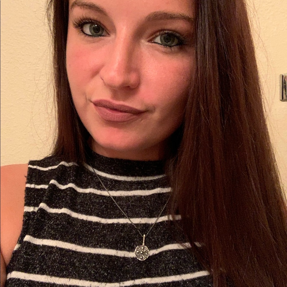 Meet your Posher, Michele